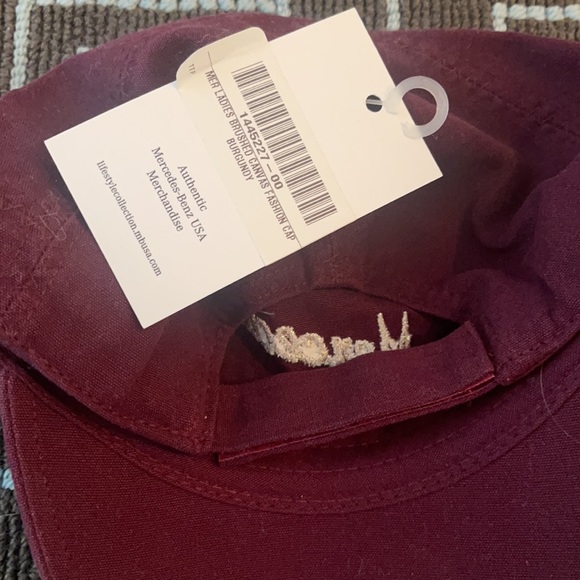 NWT Mercedes cap in maroon color - Picture 4 of 4